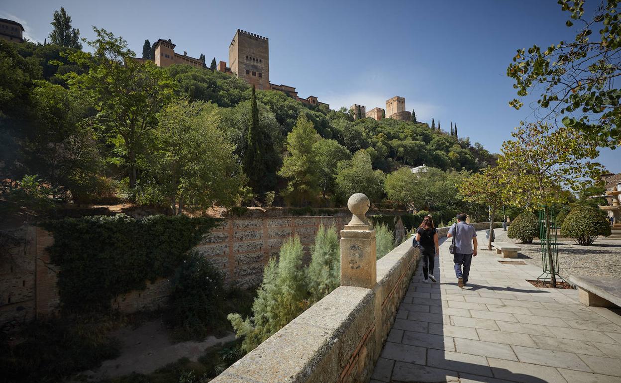 Entre el Paseo de los Tristes y la Alhambra, se recuperará la Ribera del Darro, 