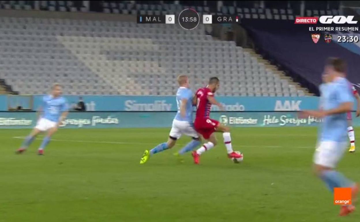 No hubo amarilla a Brorsson por su rodillazo a Roberto Soldado