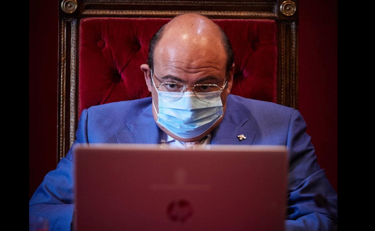 Sebastián pérez, en el pleno del 24 de septiembre.