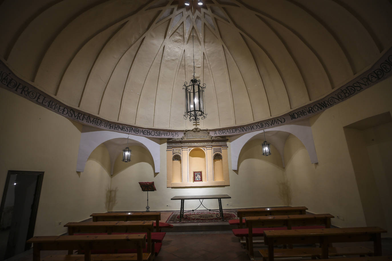 Interior de la ermita