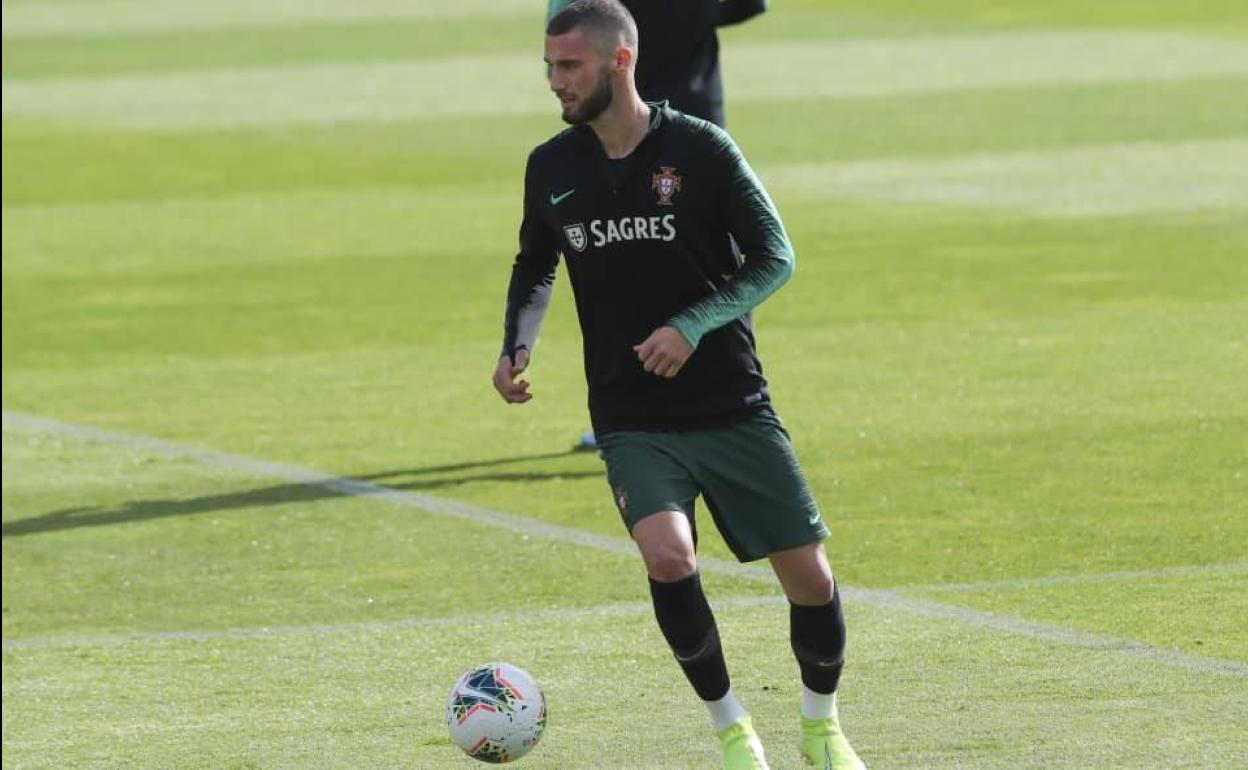 Domingos Duarte, en un entrenamiento con Portugal. 