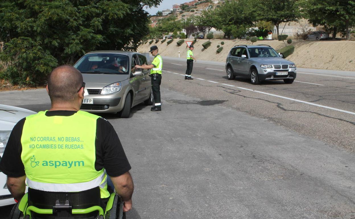 Control de la Guardia Civil en Linares