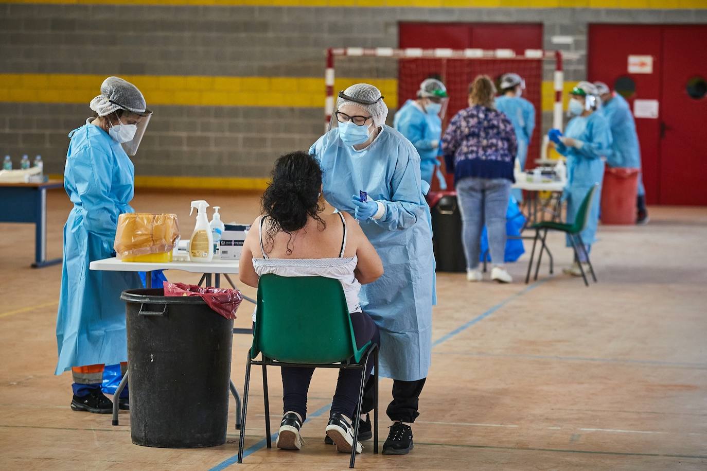 Un millar de vecinos de Alfacar, Zafarraya e Iznalloz participarán en el testeo de contagios