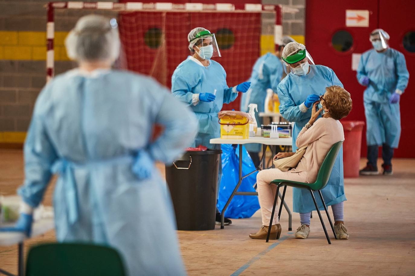 Un millar de vecinos de Alfacar, Zafarraya e Iznalloz participarán en el testeo de contagios