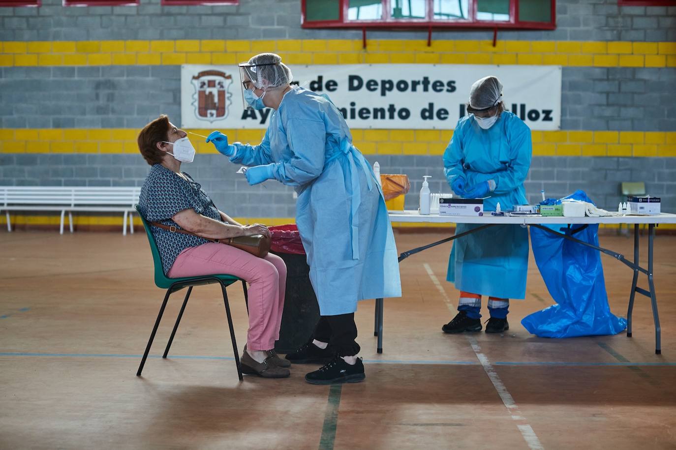 Un millar de vecinos de Alfacar, Zafarraya e Iznalloz participarán en el testeo de contagios