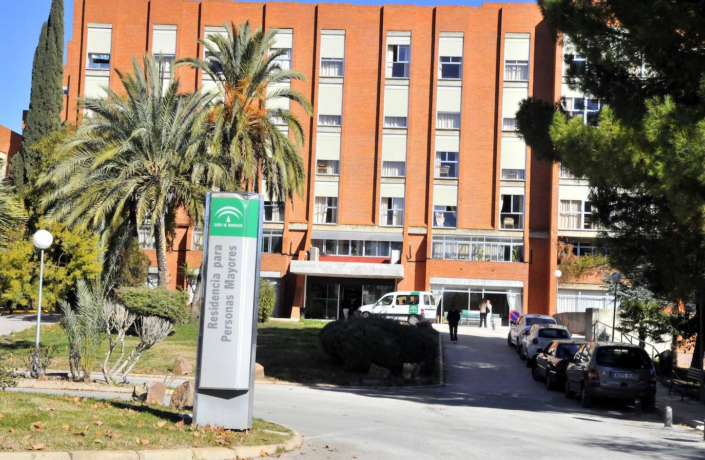 Residencia Mixta de Personas Mayores de Linares, donde falleció un médico víctima del coronavirus. 