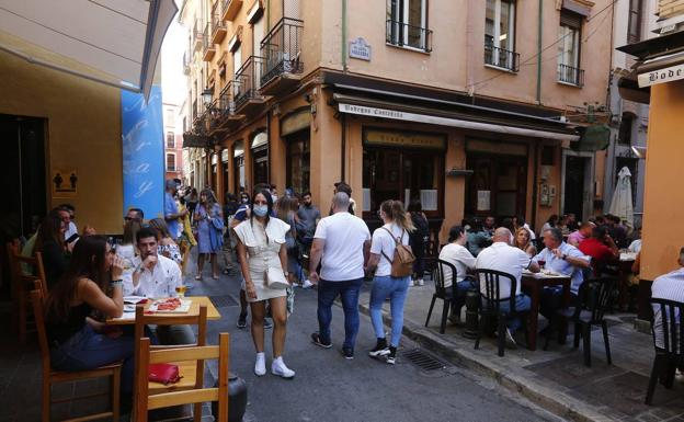 200 sanciones de la Policía Local de Granada por incumplir las medidas sanitarias desde el viernes