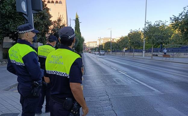 Confirman el contagio de 10 policías locales de Granada y hay otros 14 confinados