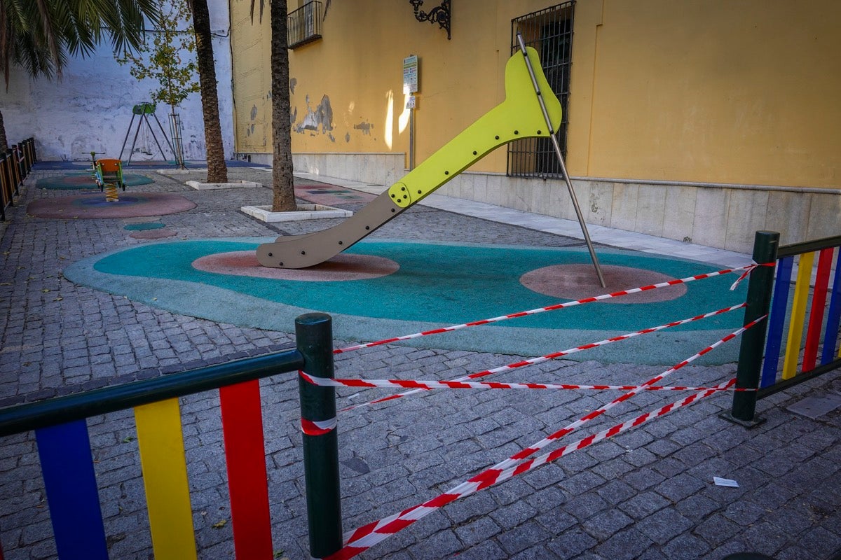 Ambiente en las calles de Granada este sábado