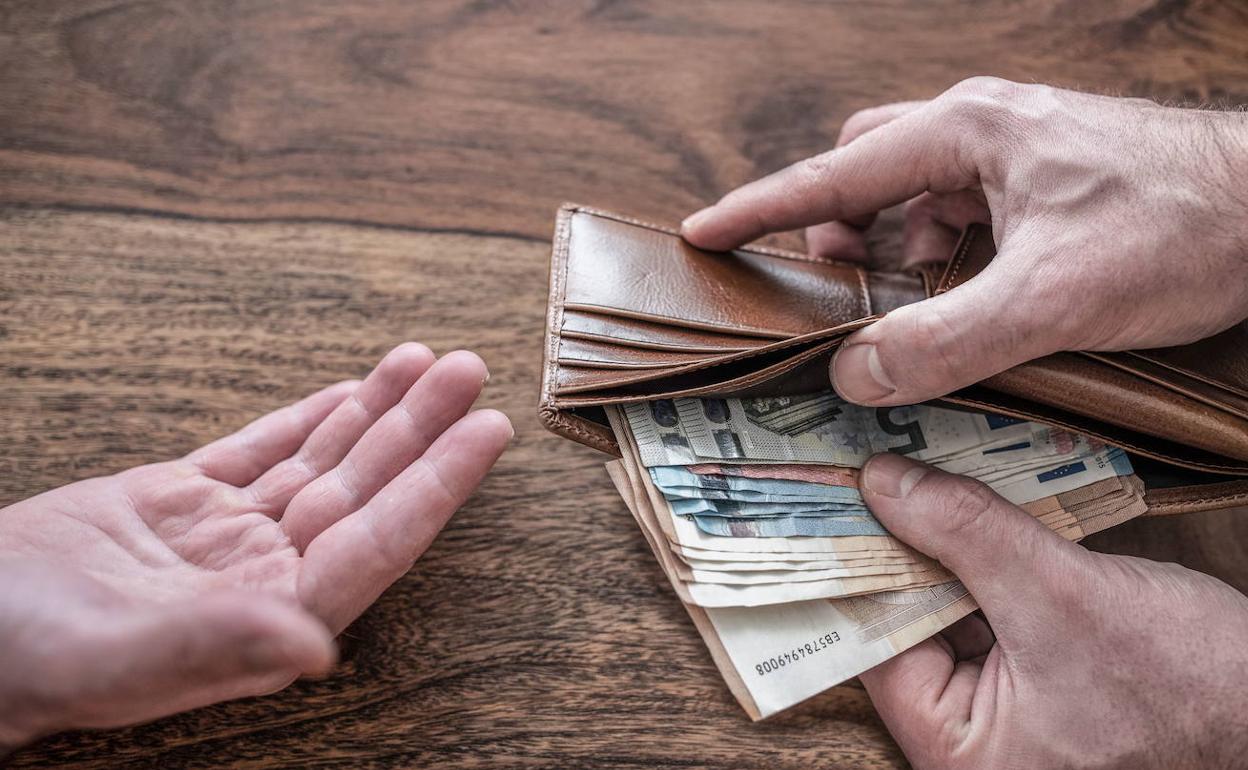 Los jienenses declararon ganar más que un año antes, pero menos de lo que aumentaron sus ganancias el resto de andaluces y españoles. 