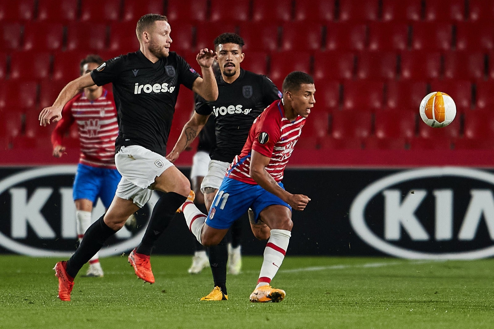 El conjunto rojiblanco se ha estrenado en Europa League en Los Cármenes