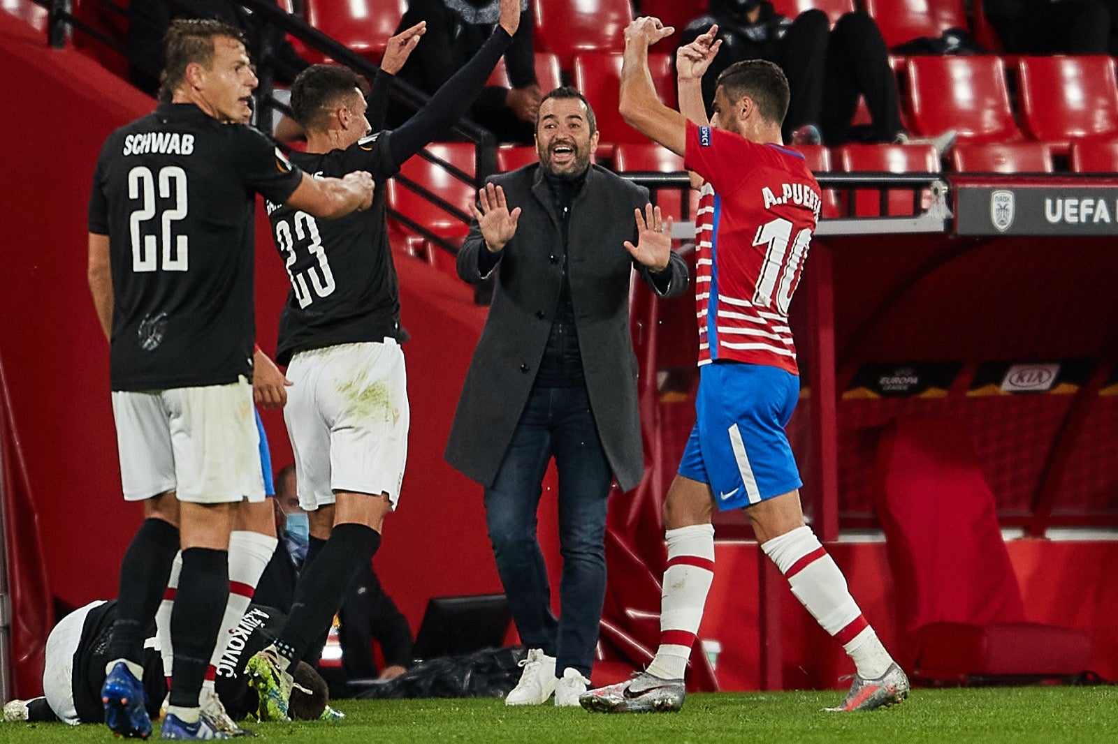 El conjunto rojiblanco se ha estrenado en Europa League en Los Cármenes