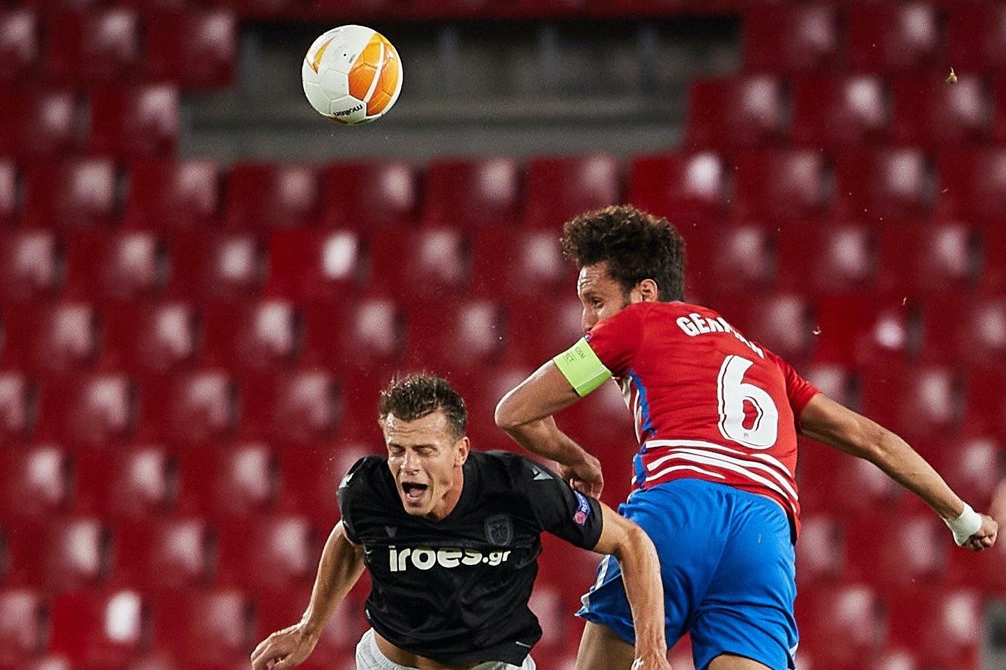 El conjunto rojiblanco se ha estrenado en Europa League en Los Cármenes