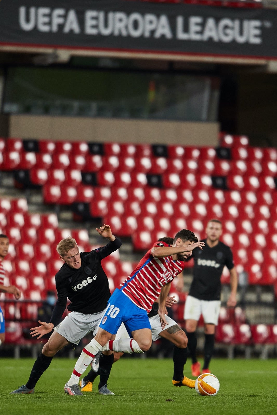 El conjunto rojiblanco se ha estrenado en Europa League en Los Cármenes