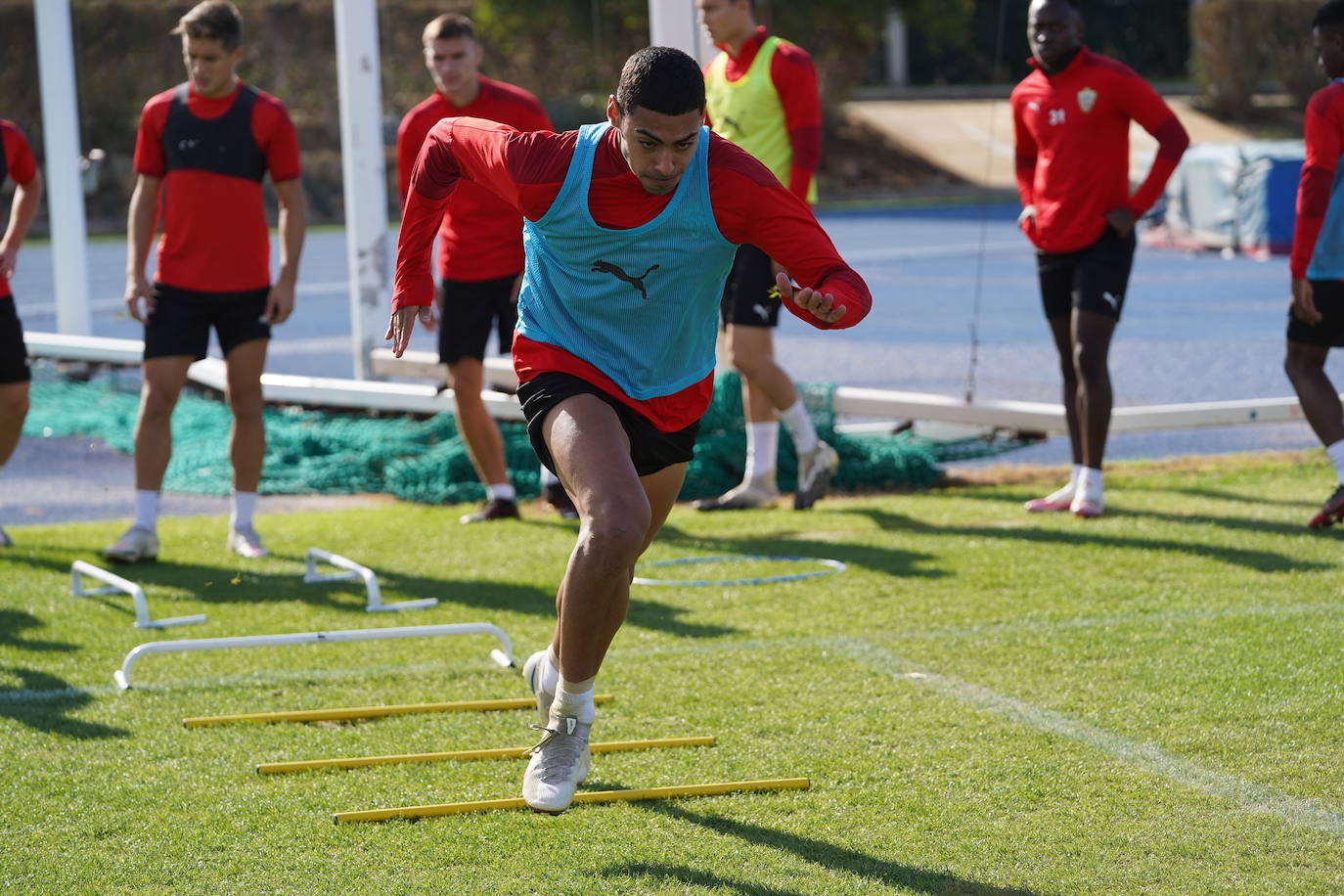 José Gomes repite convocatoria para el partido de mañana, con jornada de activación en el Estadio de los Juegos Mediterráneos en la matinal