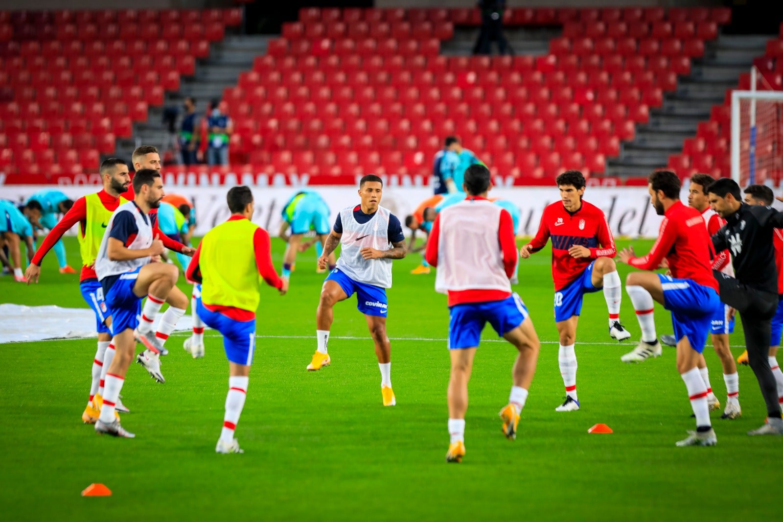 Revive en imágenes el encuentro entre rojiblancos y granotas