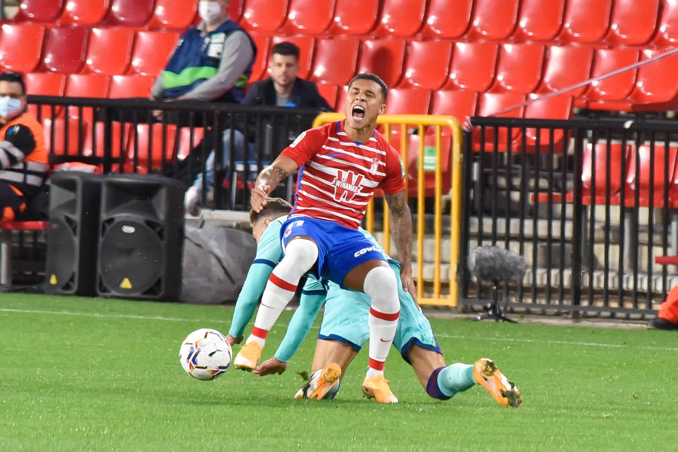 Revive en imágenes el encuentro entre rojiblancos y granotas