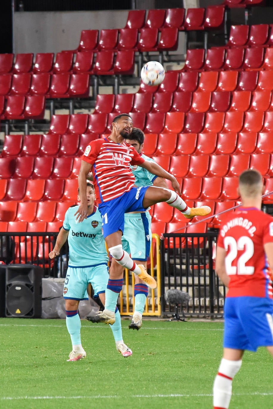 Revive en imágenes el encuentro entre rojiblancos y granotas