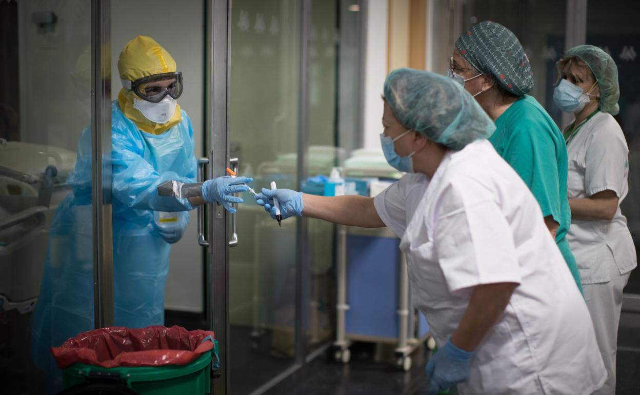 Coronavirus en Andalucía | Detectados casi el doble de casos del lunes pasado y ya supera el pico de ingresos de marzo