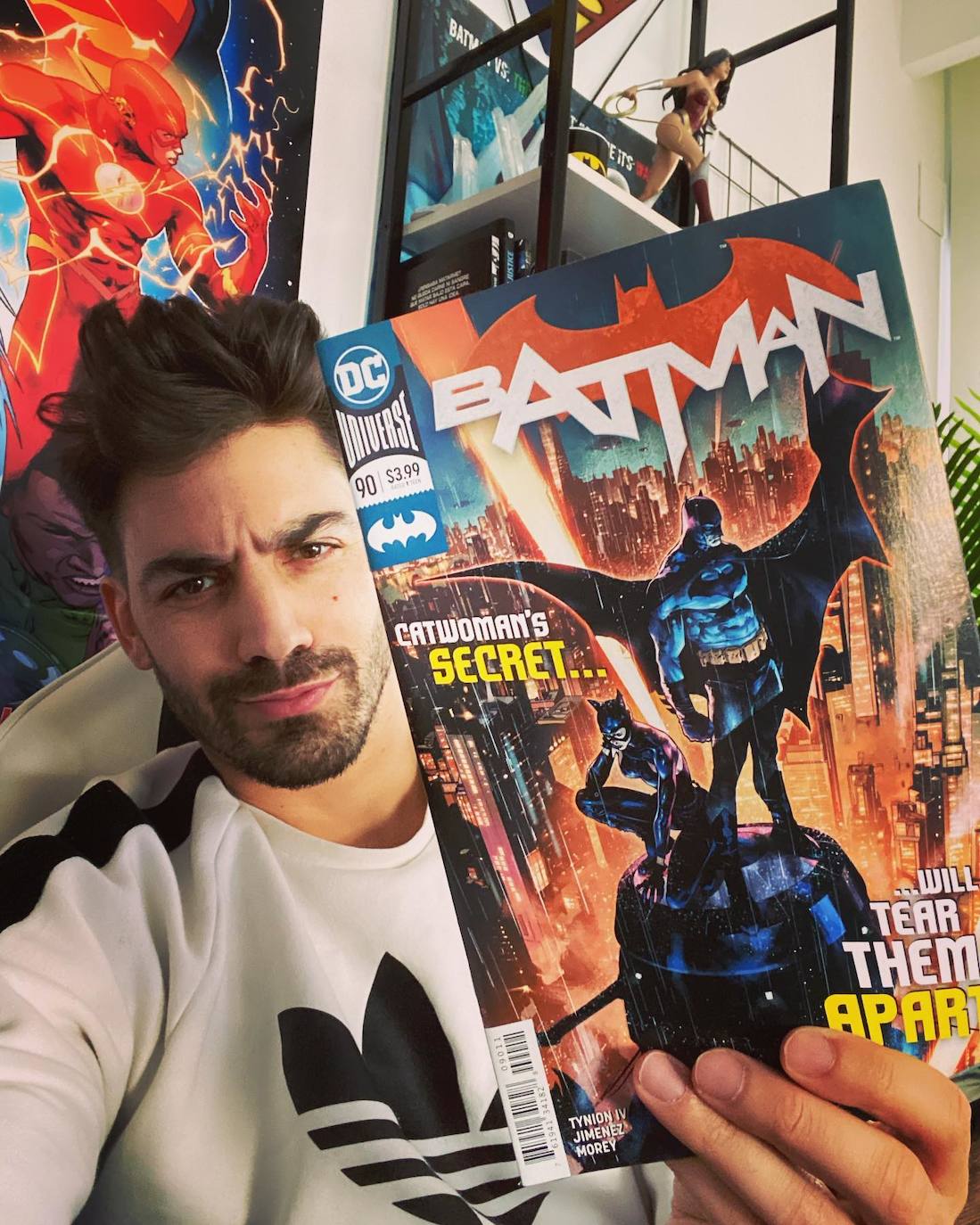 Imagen principal - Explosión de cómics: Del Batman granadino al regreso de &#039;El bosque de los suicidas&#039;