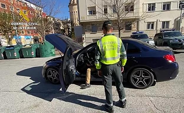 Una operación internacional de 23 cuerpos desarticula una banda de Granada que manipulaba vehículos de ocasión para su venta