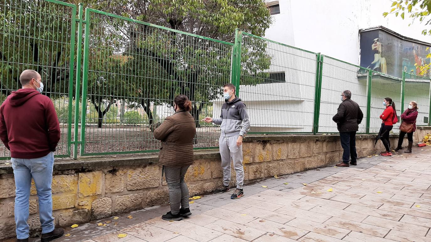 Fotos: Unos 8.500 aspirantes a ser Policía Nacional realizan las pruebas físicas en la sede de Jaén