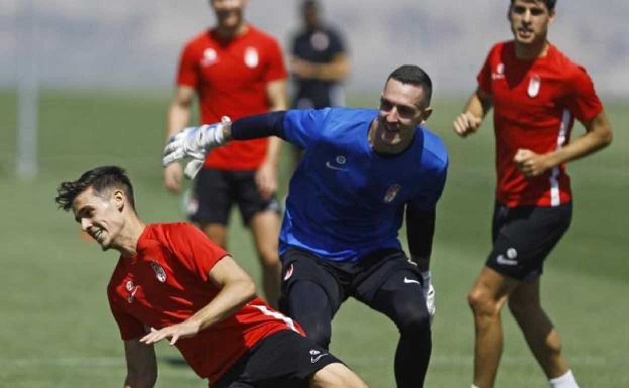 Joa Costa 'Andorinha', en un entrenamiento anterior con el Recreativo. 