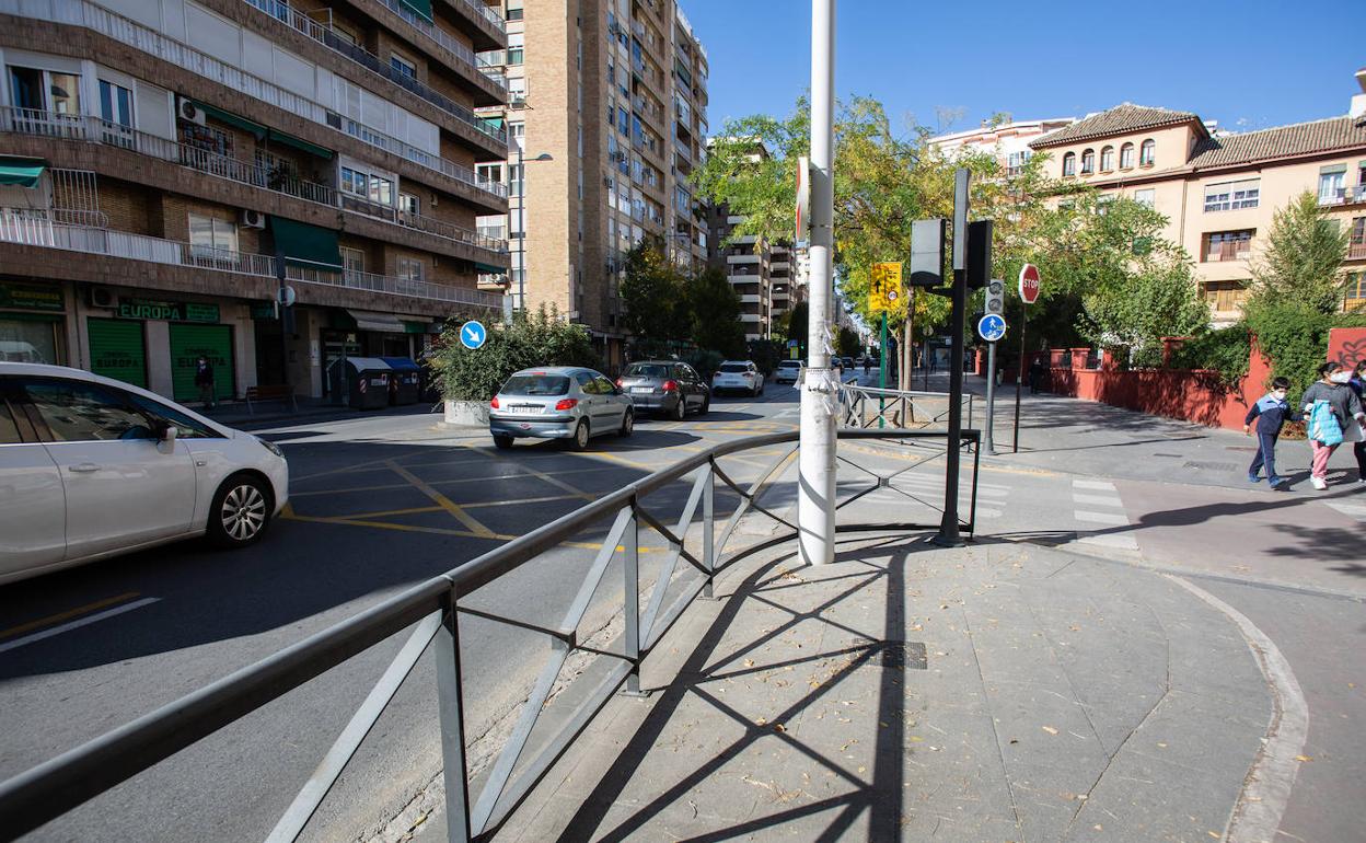 El siniestro tuvo lugar en en Camino de Ronda de la capital, a la altura de la calle Marqués de Mondéjar, la madrugada del 2 de noviembre. 