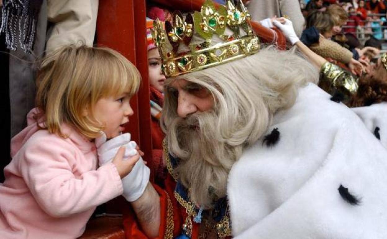 Los Reyes Magos enviarán mensajes personalizados por WhatsApp a los niños de Alhendín