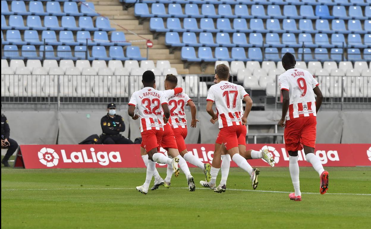 Manu Morlanes quiebra la pica, lo mismo que la UDA quiere hacer con el Mirandés. 