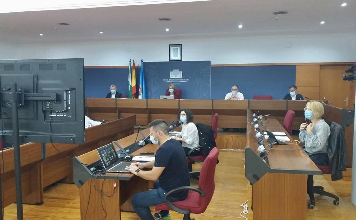 Motril permitirá usar espacio público para instalar ascensores en edificios antiguos