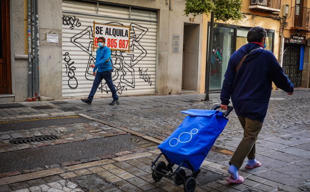 Las 85 actividades profesionales para acceder a las ayudas de 1.000 euros que ofrece la Junta de Andalucía