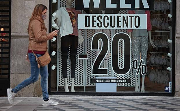Los comerciantes de Granada creen que ya es tarde para salvar la campaña