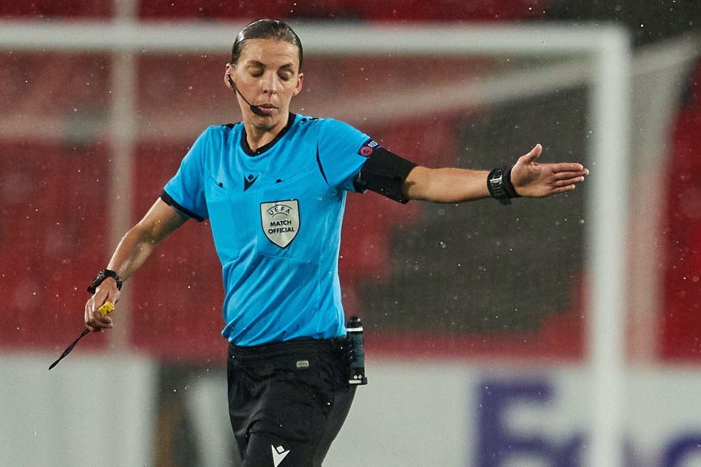 Los de Diego Martínez buscan poner pie y medio en la siguiente ronda de la Europa League.