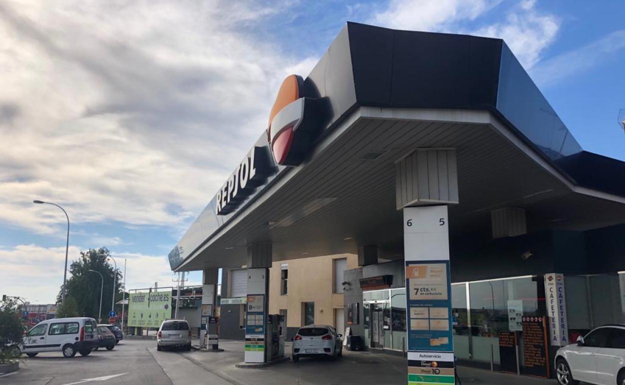 Esta gasolinera fue atracada en septiembre e investigan si fue él.