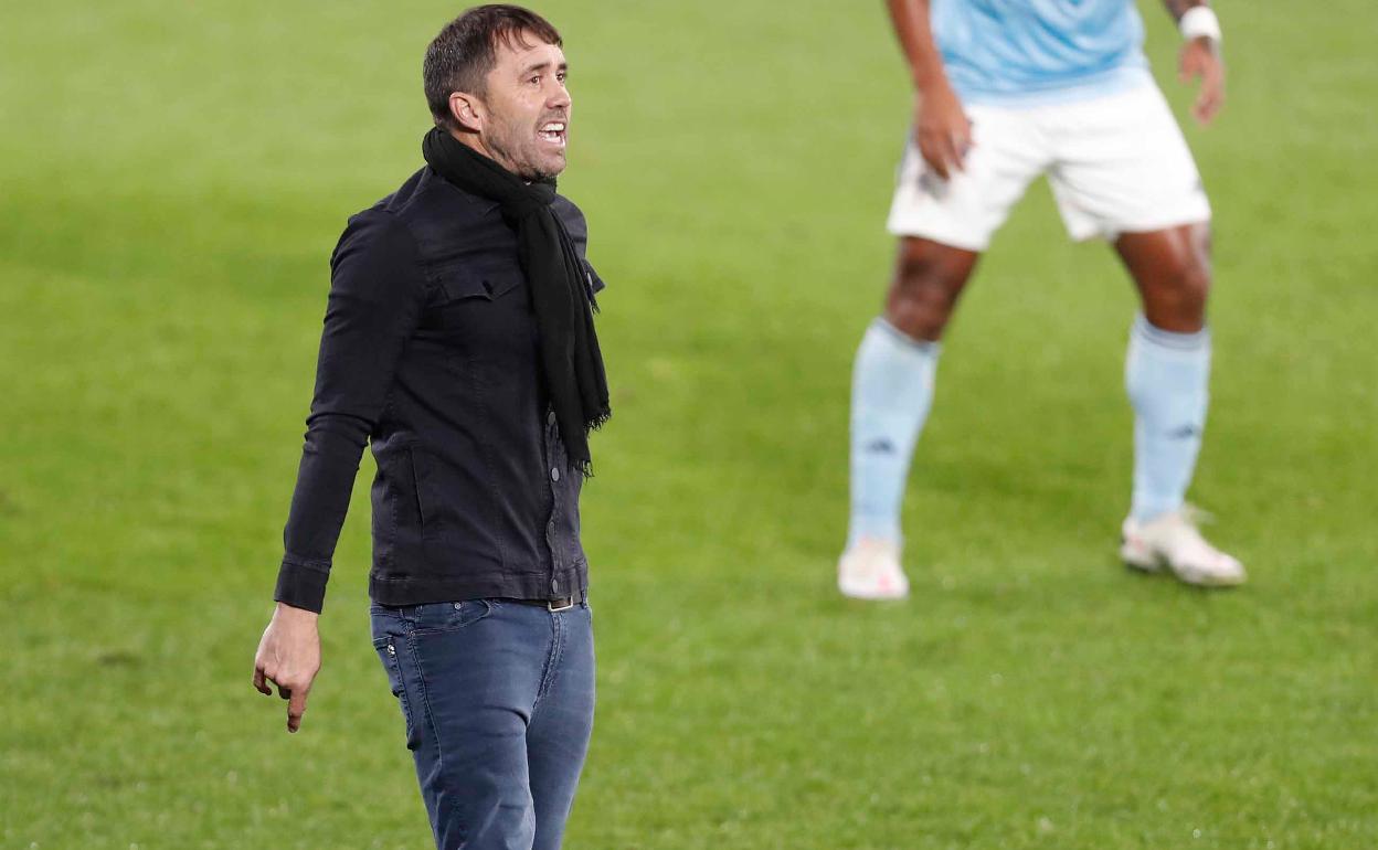 Eduardo Coudet, durante el partido en Balaídos. 