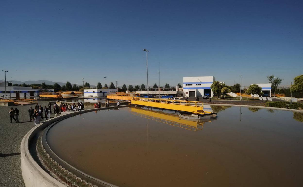 El análisis de las aguas fecales de Granada ubica la mayor incidencia a finales de octubre