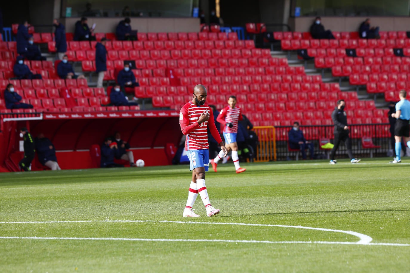 Repasa todas las imágenes del duelo entre rojiblancos y oscenses