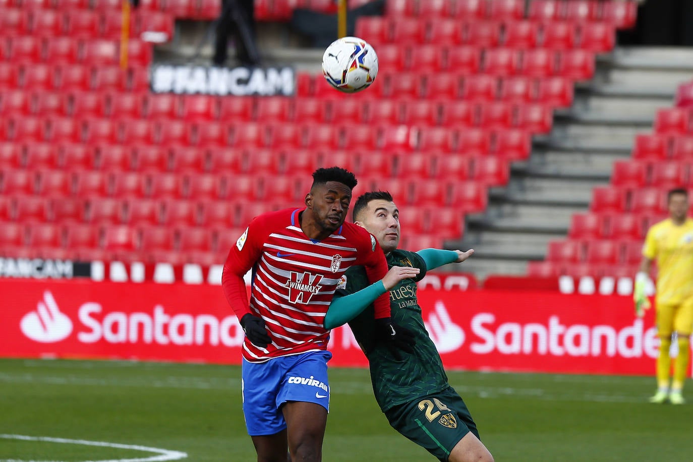 Repasa todas las imágenes del duelo entre rojiblancos y oscenses