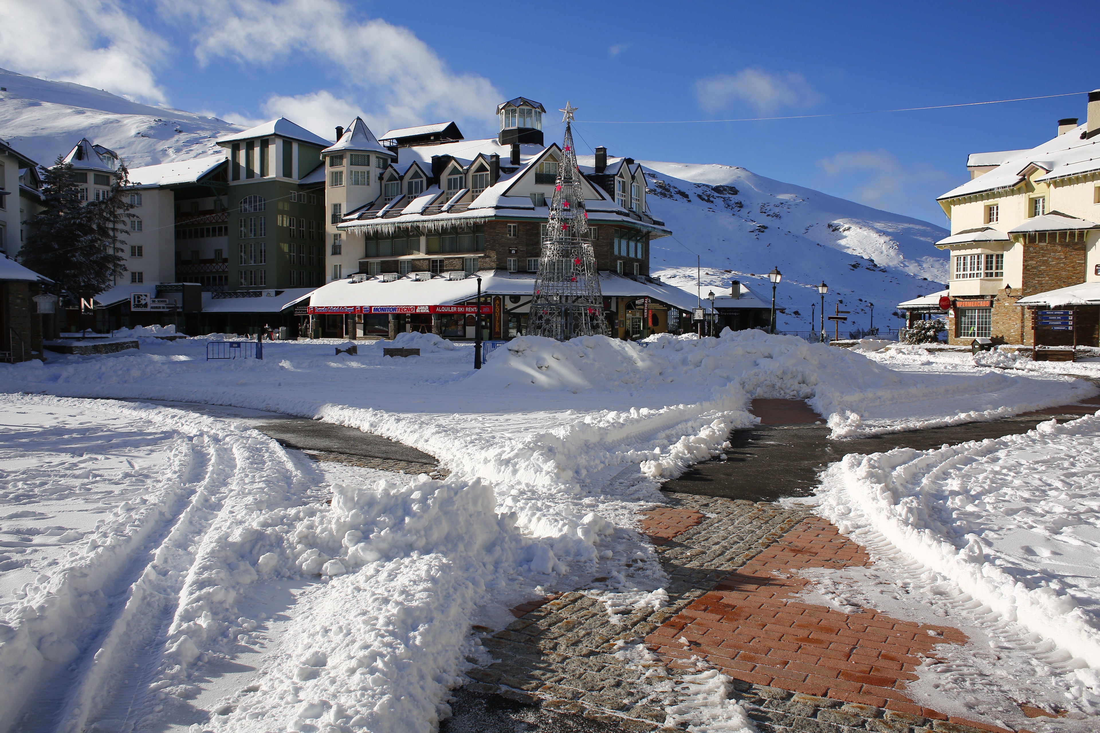 Fotos: Así amanece Sierra Nevada tras las últimas nevadas