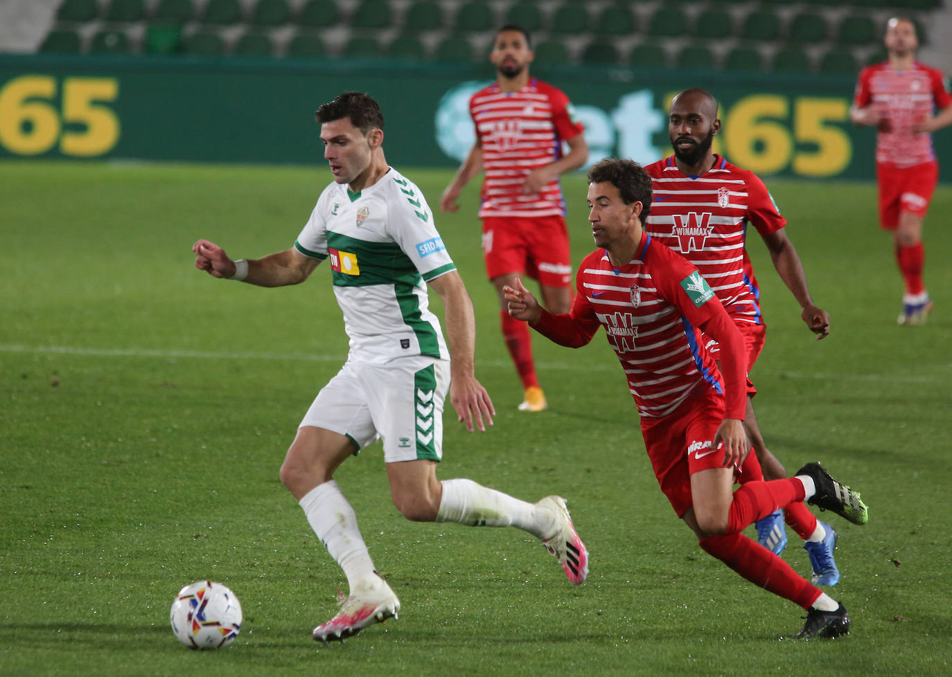 El Granada quiere volver a la senda del triunfo en el Martínez Valero