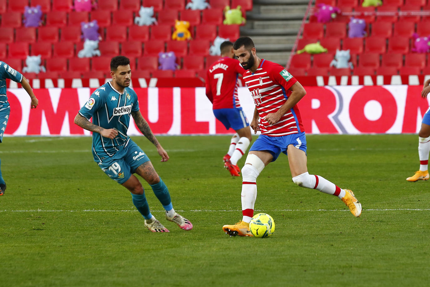 Estas son las mejores imágenes del partido disputado en el coliseo rojiblanco