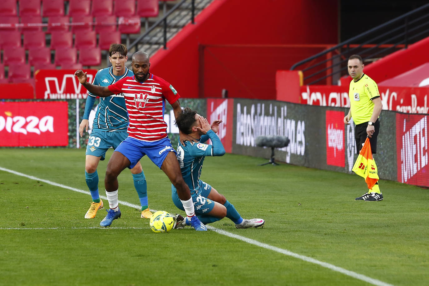 Estas son las mejores imágenes del partido disputado en el coliseo rojiblanco