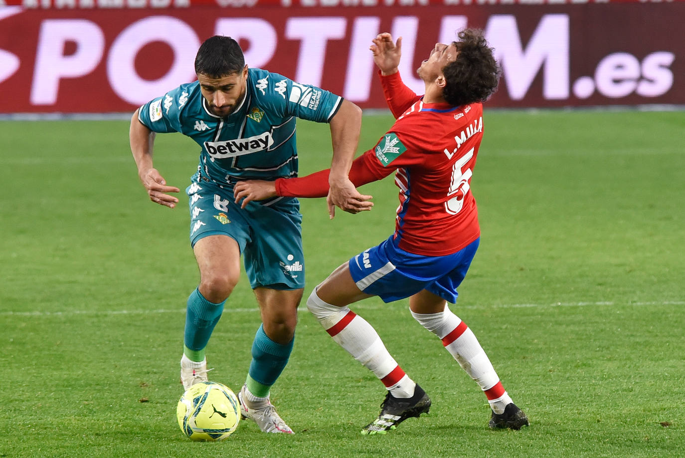 Estas son las mejores imágenes del partido disputado en el coliseo rojiblanco