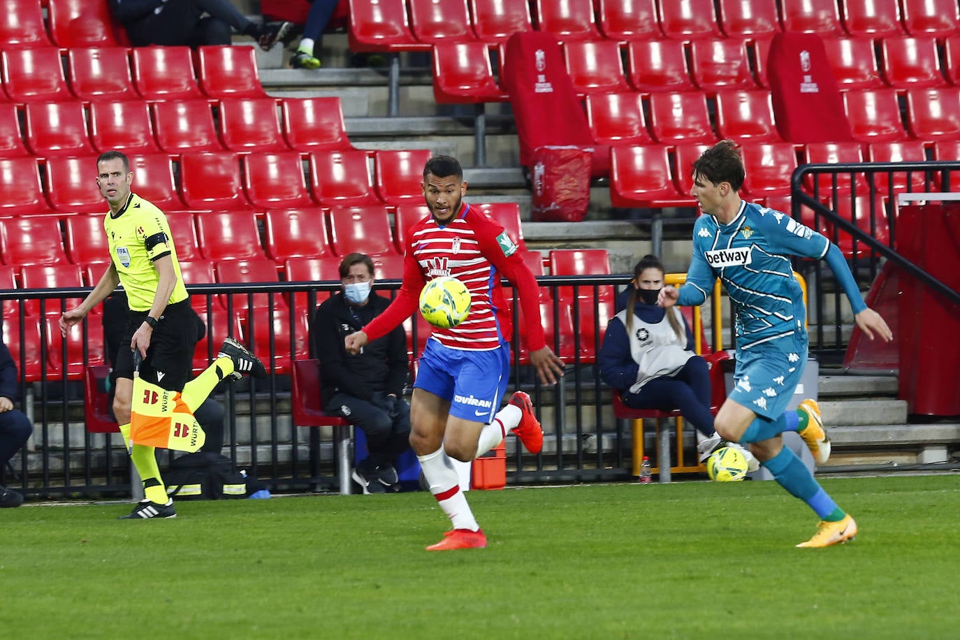 Estas son las mejores imágenes del partido disputado en el coliseo rojiblanco