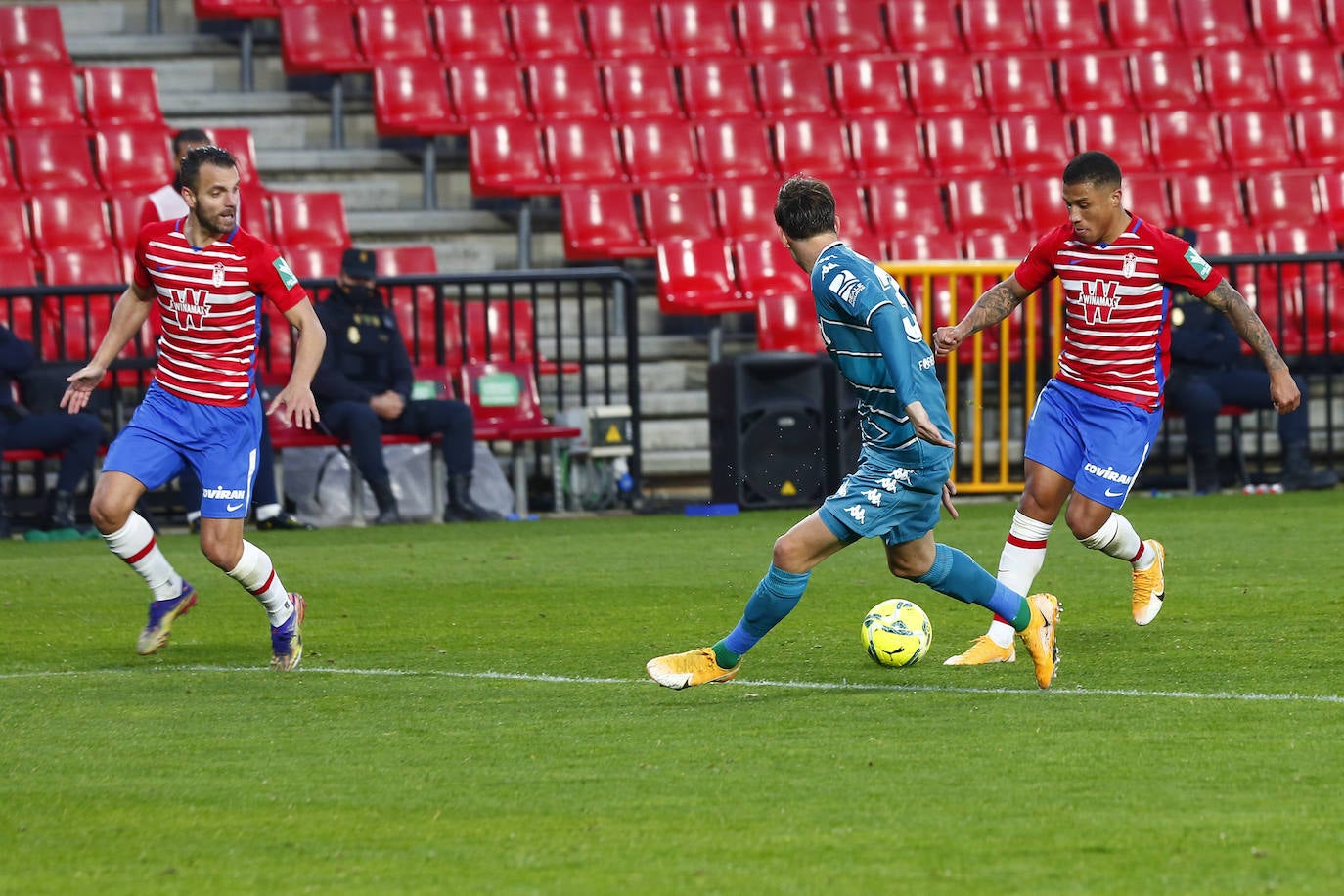 Estas son las mejores imágenes del partido disputado en el coliseo rojiblanco