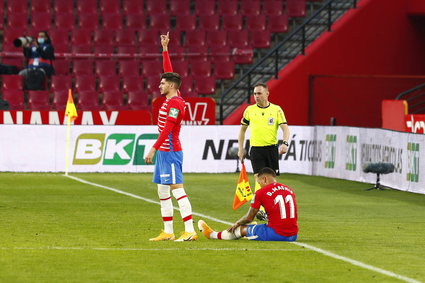 Estas son las mejores imágenes del partido disputado en el coliseo rojiblanco