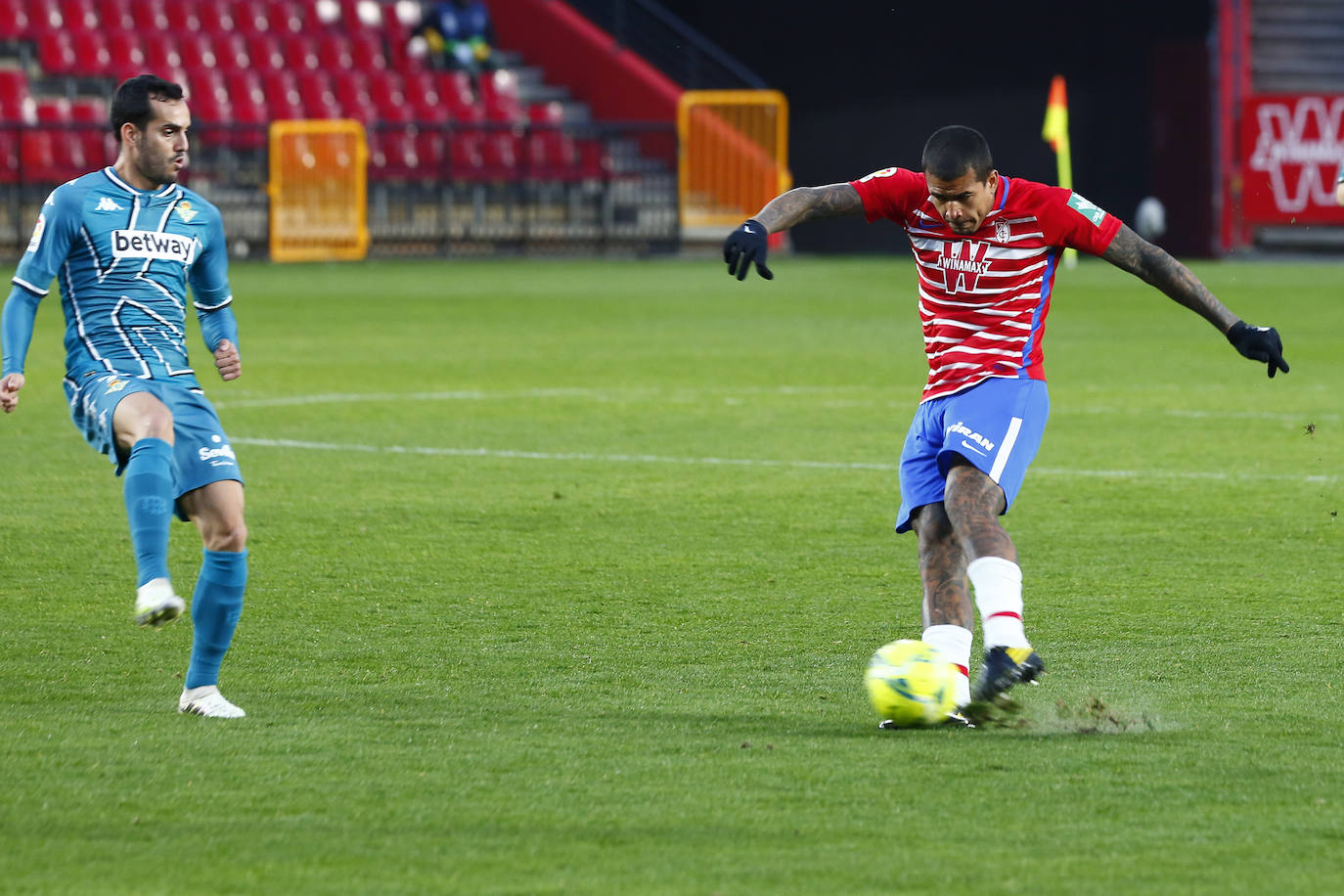 Estas son las mejores imágenes del partido disputado en el coliseo rojiblanco