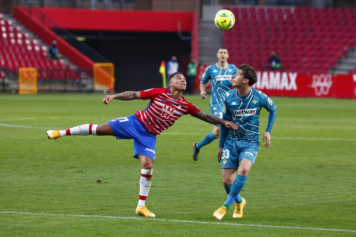 Estas son las mejores imágenes del partido disputado en el coliseo rojiblanco