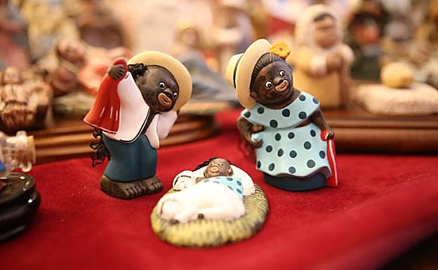 Imagen principal - Algunos de los misterios de la colección familiar. 